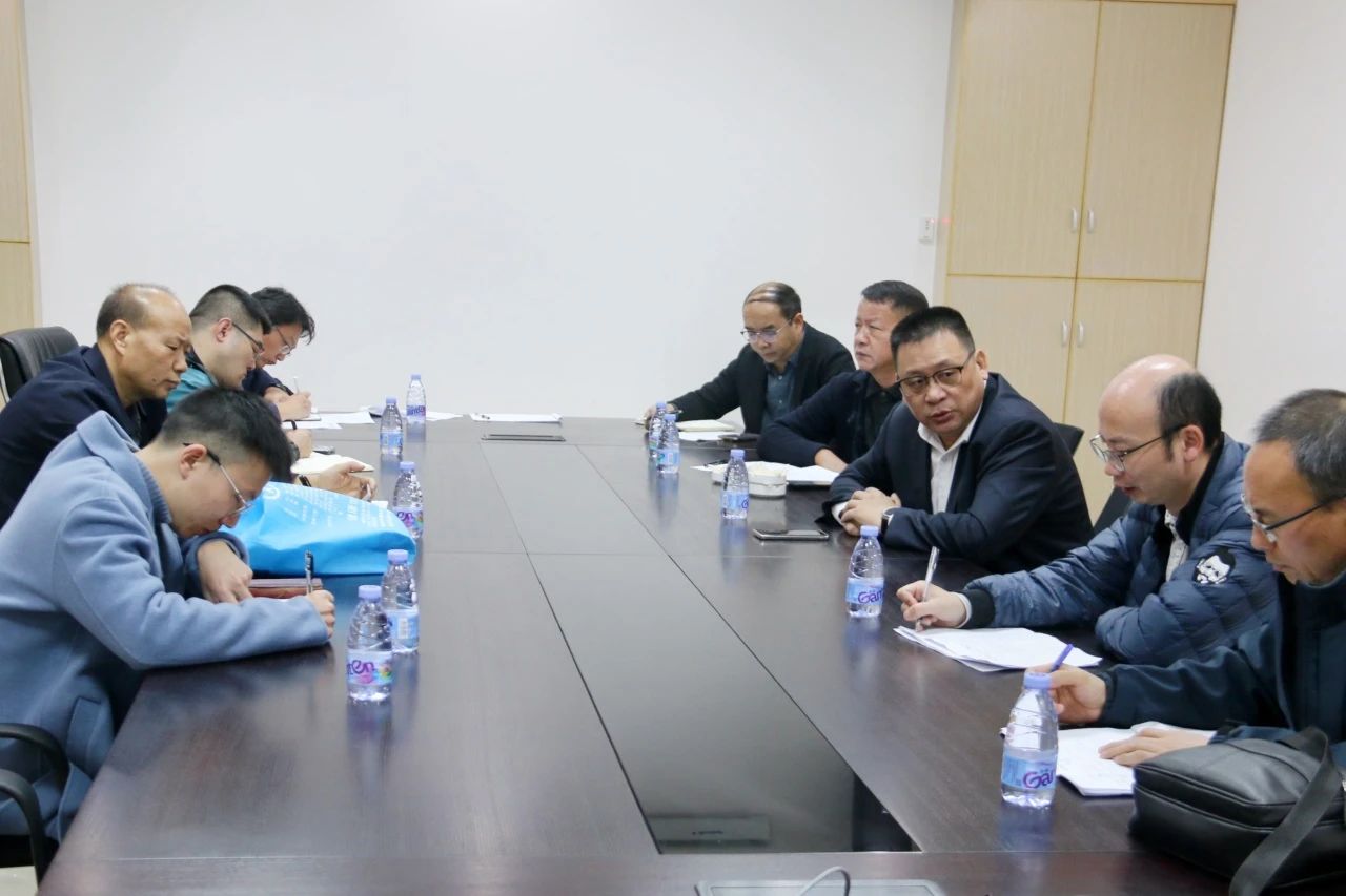 云南省商务厅开发区处副处长何兆营带队赴2025澳门原料网红河科技产业园开展工作调研